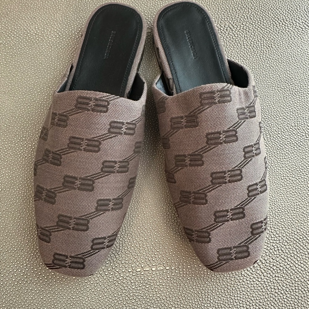 Balenciaga Brown Patterned Flats